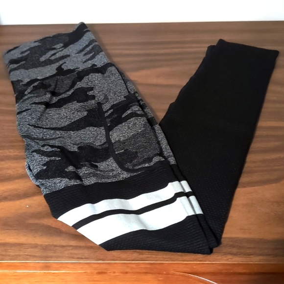 Thigh high stocking scrunch butt leggings - Picture 1 of 1